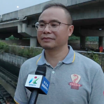 同期声1 龙东村党总支部书记、主任 开平市龙舟协会会长 何杰贤_副本.png