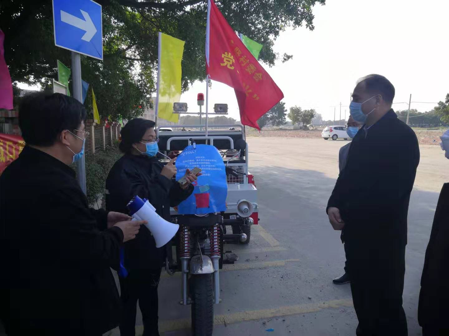 下载 (1).jpg